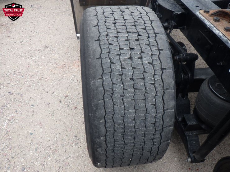 2024-kenworth-t680-image-13