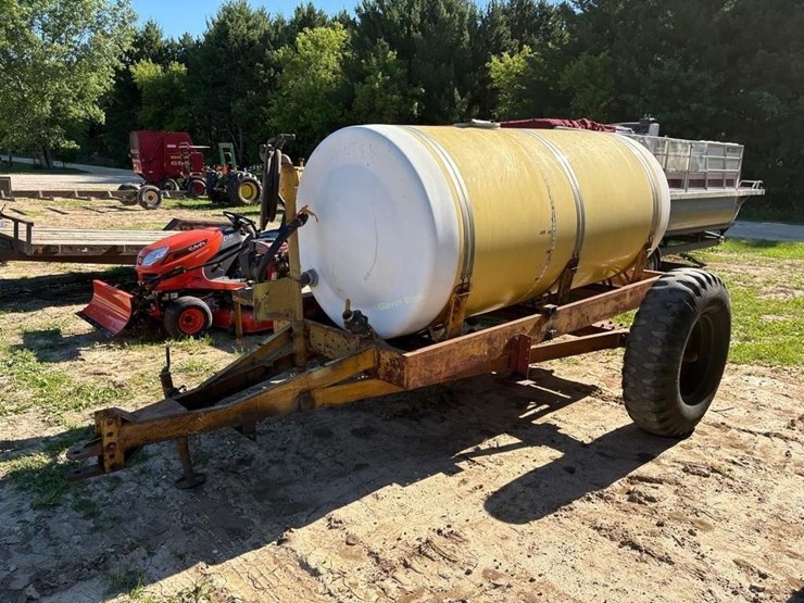 water-tank-nurse-trailer-w/pump-image-2