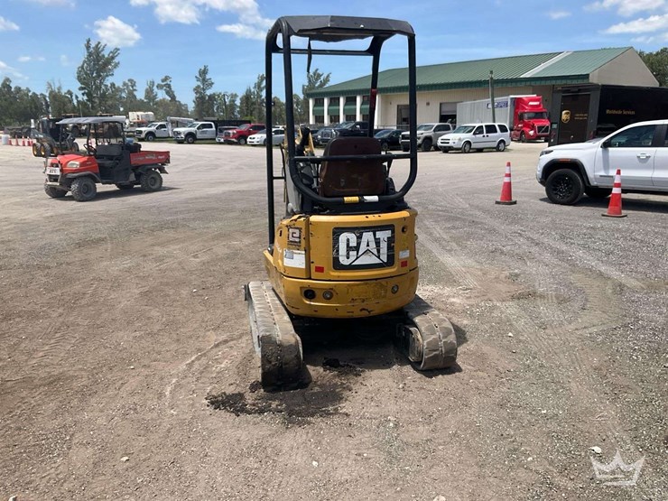 2014-caterpillar-301.7d-cr-image-24