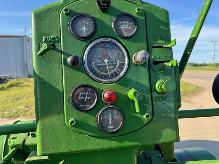 1955-john-deere-70-image-16