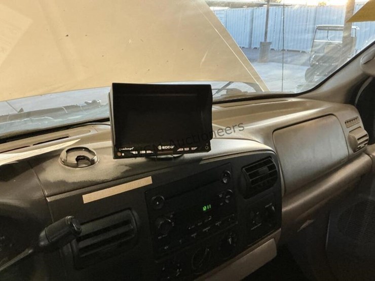 2006-ford-f550-image-19
