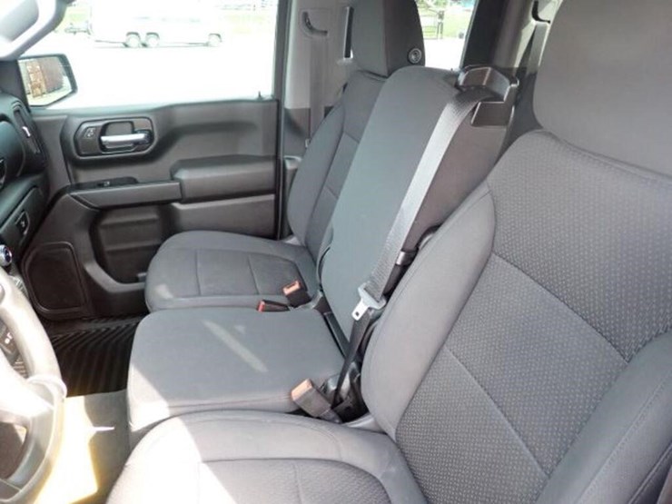 2022-chevrolet-silverado-1500-image-23