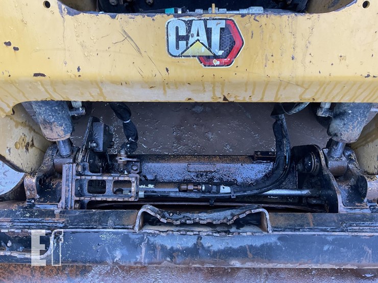 2021-caterpillar-259d3-image-11
