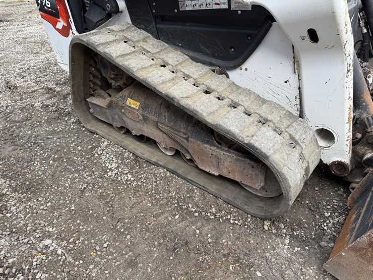 2020-bobcat-t76-image-13