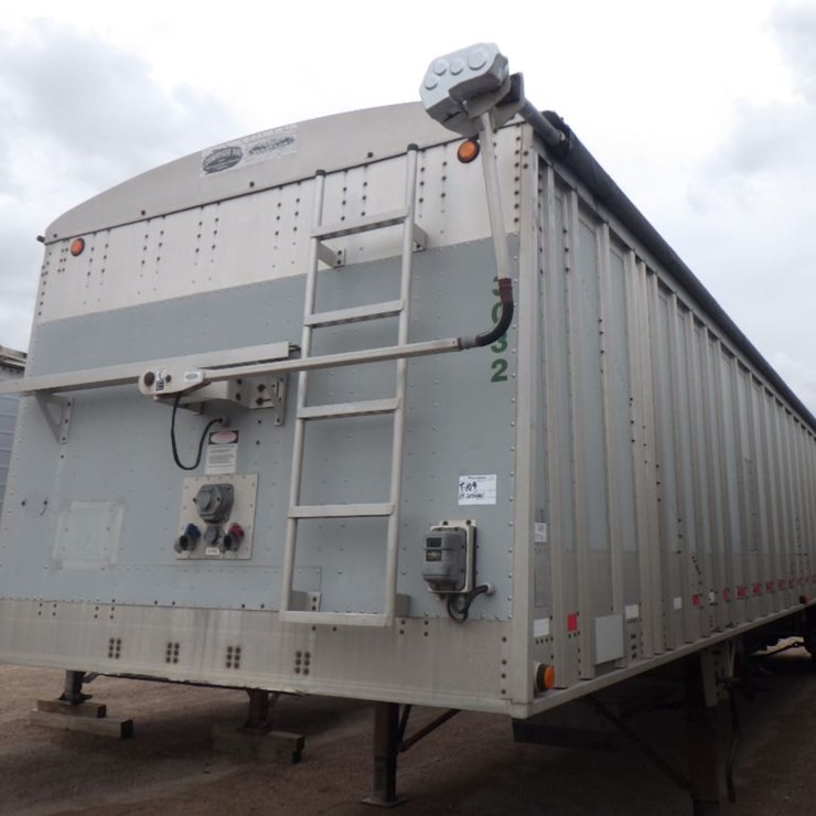 2009 CORNHUSKER HOPPER BOTTOM
