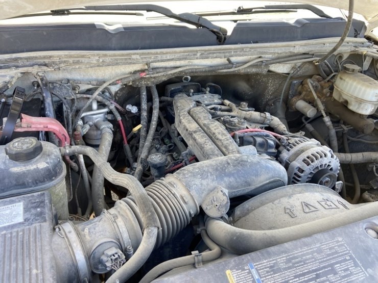 2008-chevrolet-silverado-2500-image-38