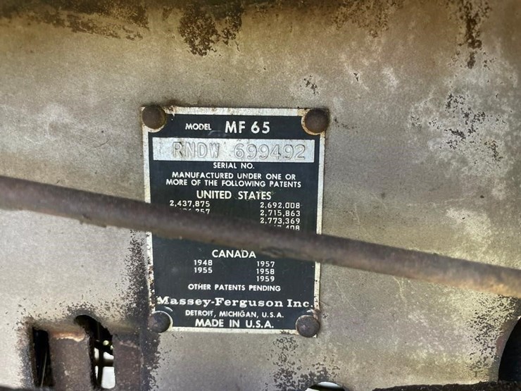 1963-massey-ferguson-65-image-9