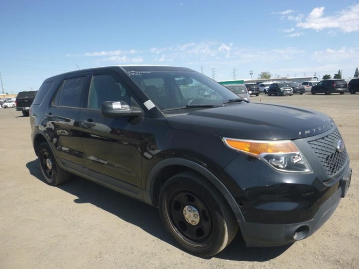 2015-ford-explorer-image-2
