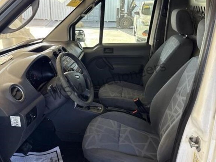 2012-ford-transit-connect-image-24