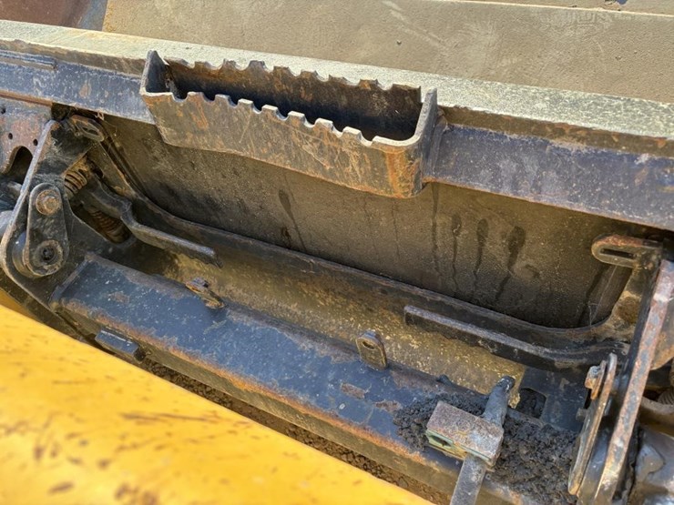 caterpillar-299d2-image-13