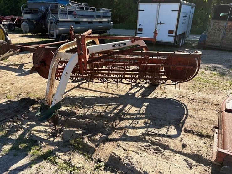 new-idea-roll-bar-rake-image-1