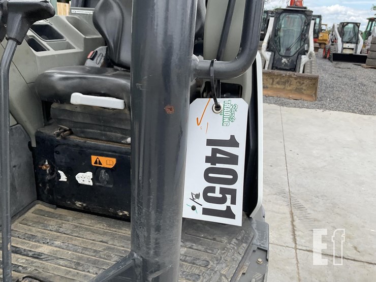 2019-bobcat-e32i-image-19