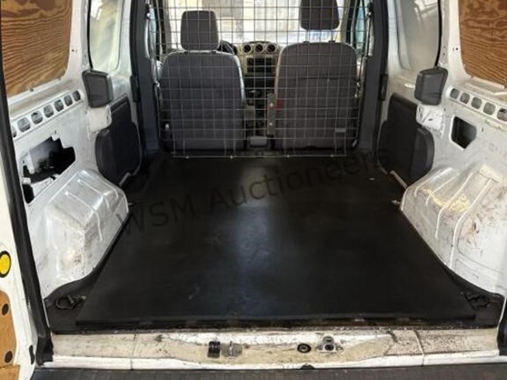 2013-ford-transit-connect-image-11