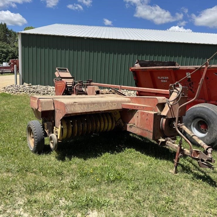 NEW HOLLAND 273