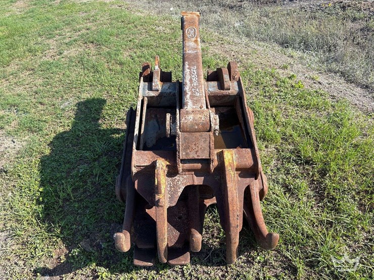 grapple-excavator-attachment-image-10