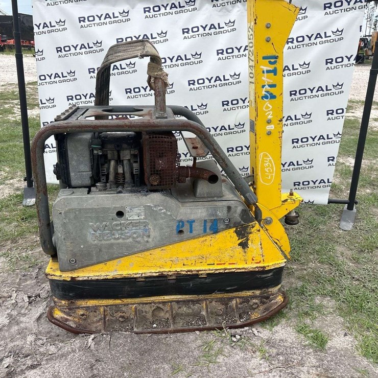 2016 Wacker Neuson DPU5545 Vibratory Plate Compactor