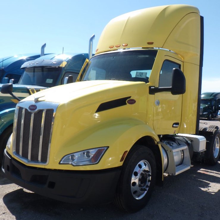 2022 PETERBILT 579