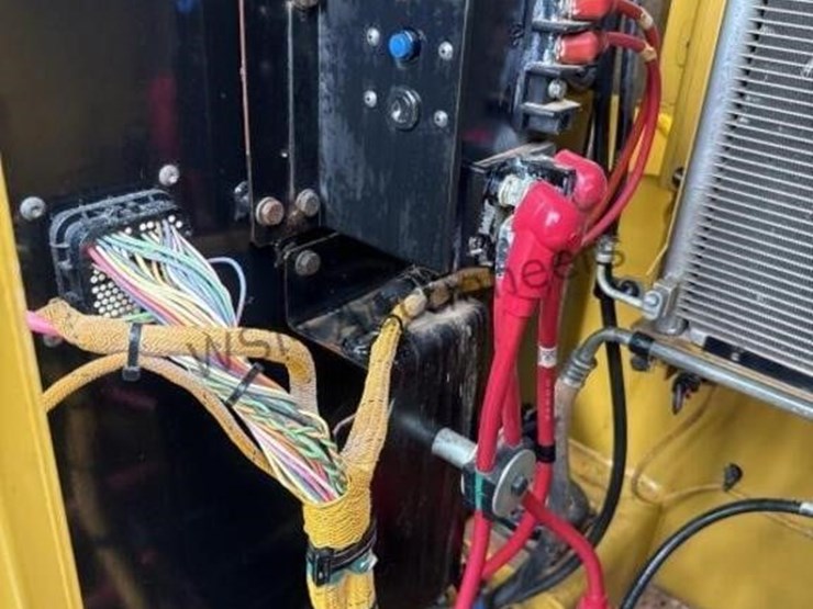 2013-caterpillar-349el-image-76
