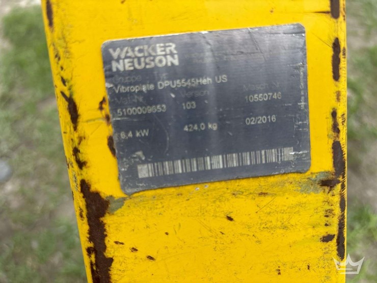 2016-wacker-neuson-dpu5545-vibratory-plate-compactor-image-4