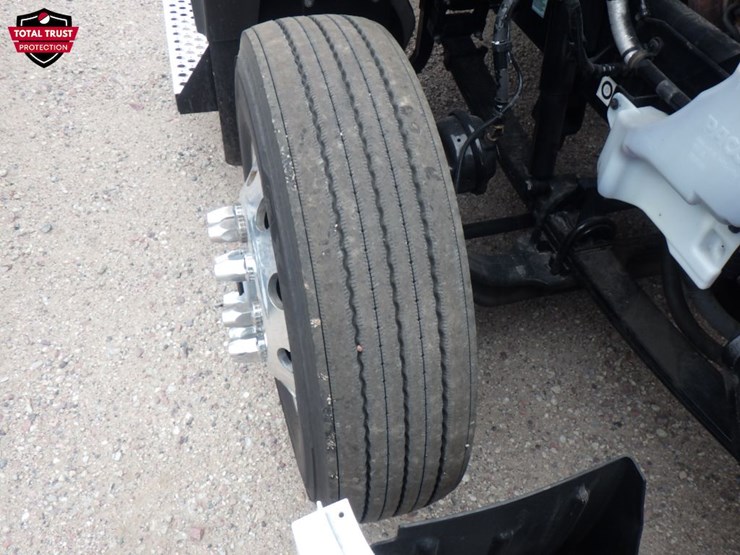 2024-kenworth-t680-image-23