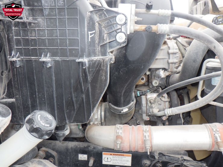 2019-freightliner-cascadia-116-image-22