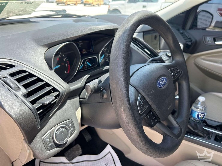 2017-ford-escape-image-11