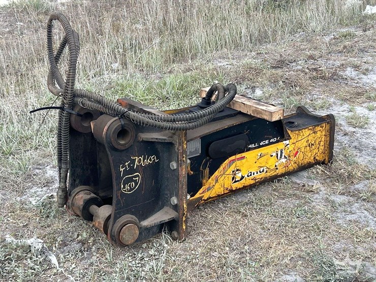 2018-d-and-a-40v-hydraulic-breaker-excavator-attachment-image-3