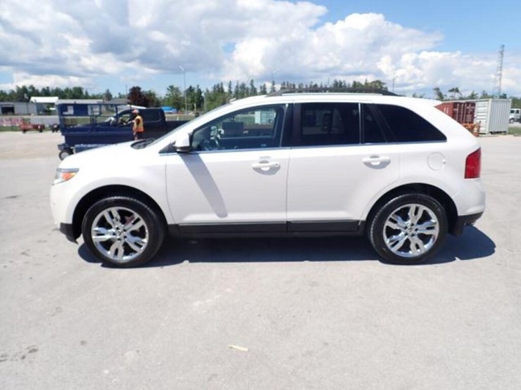 2011-ford-edge-image-8