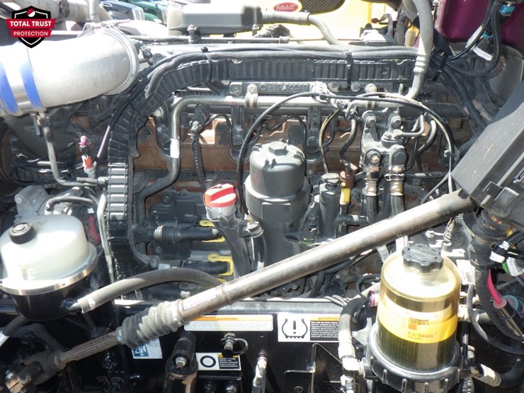2021-peterbilt-389-image-22