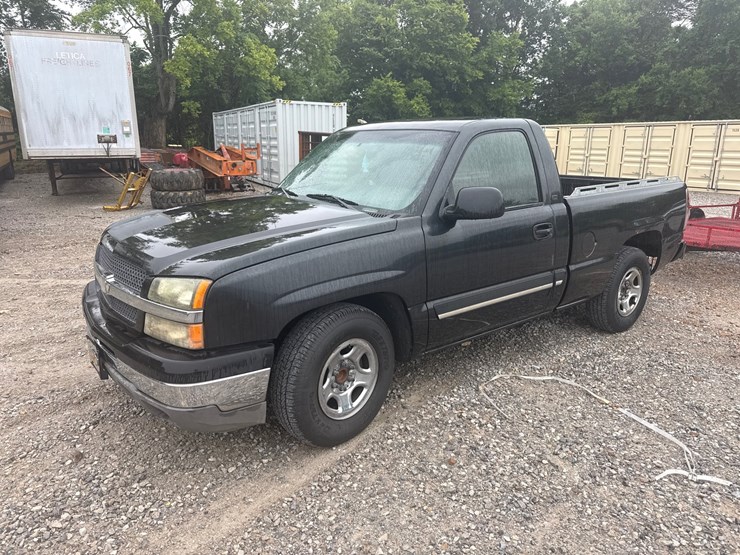 2003-chevrolet-1500-image-1