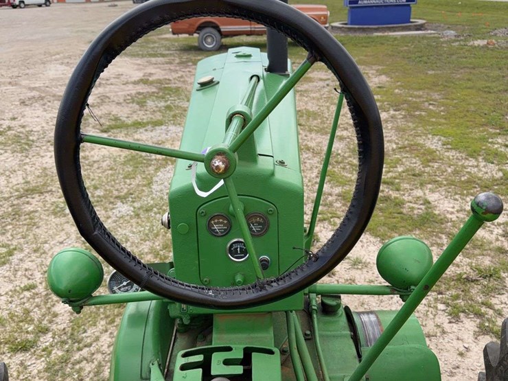 1956-john-deere-60-image-23