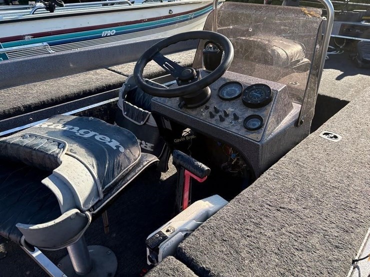 1987-ranger-fisherman-16'-boat-image-9