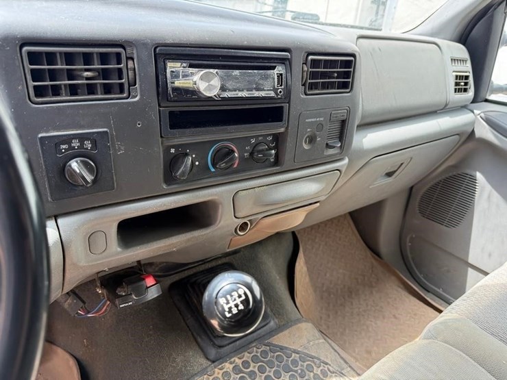 2003-ford-f350-xlt-image-11