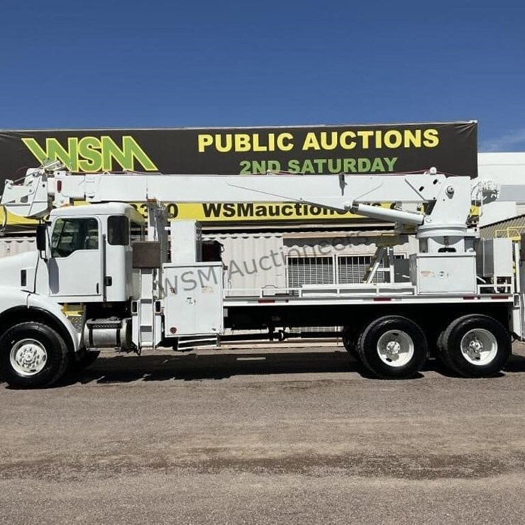 2006 OSHKOSH F2146