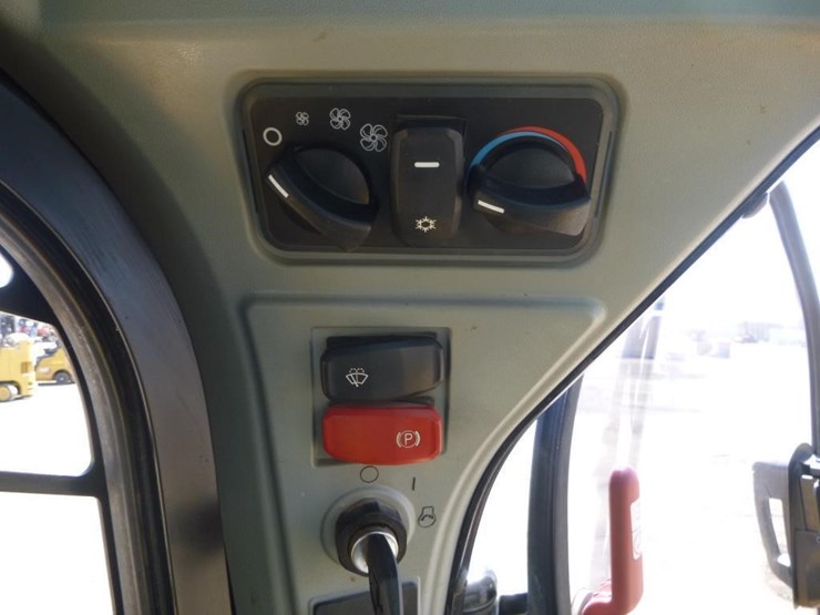caterpillar-289d3-image-23
