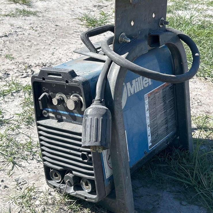 2017 Miller CST 280 Stick/ Tig Welder