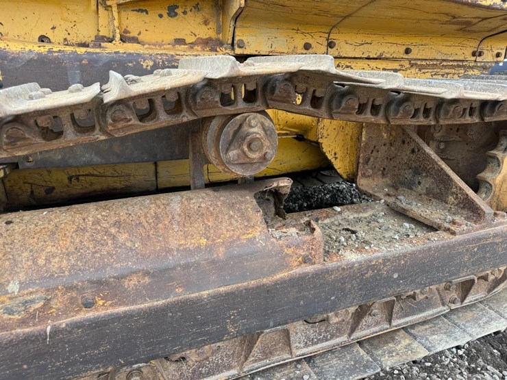 komatsu-d37e-2-image-14