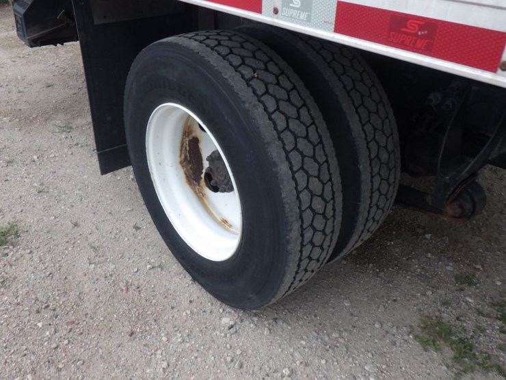 2018-international-durastar-4300-image-5