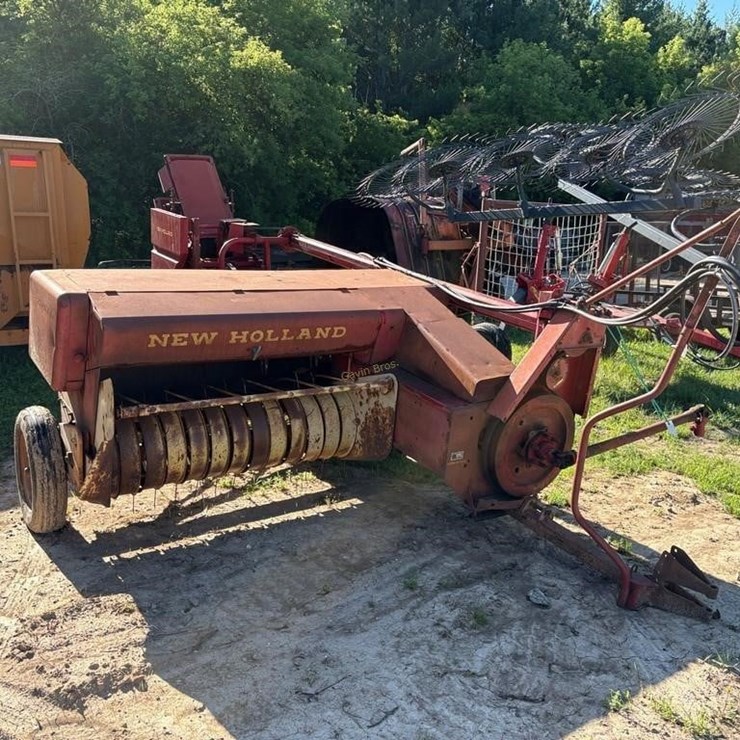 NEW HOLLAND 270