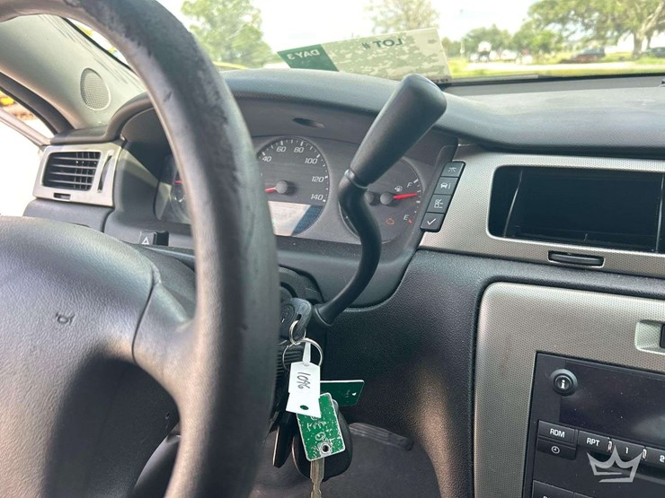 201chevrolet-impala-sedan-image-14