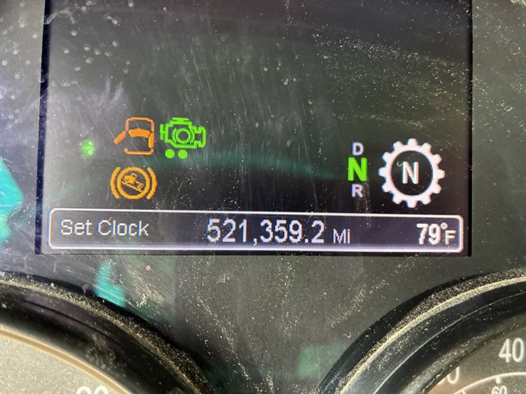 2019-peterbilt-567-image-15
