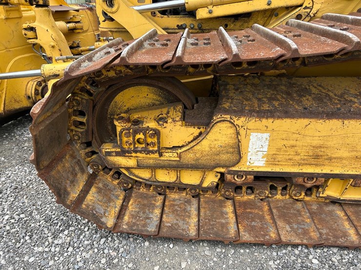 2016-komatsu-d39px-24-image-17