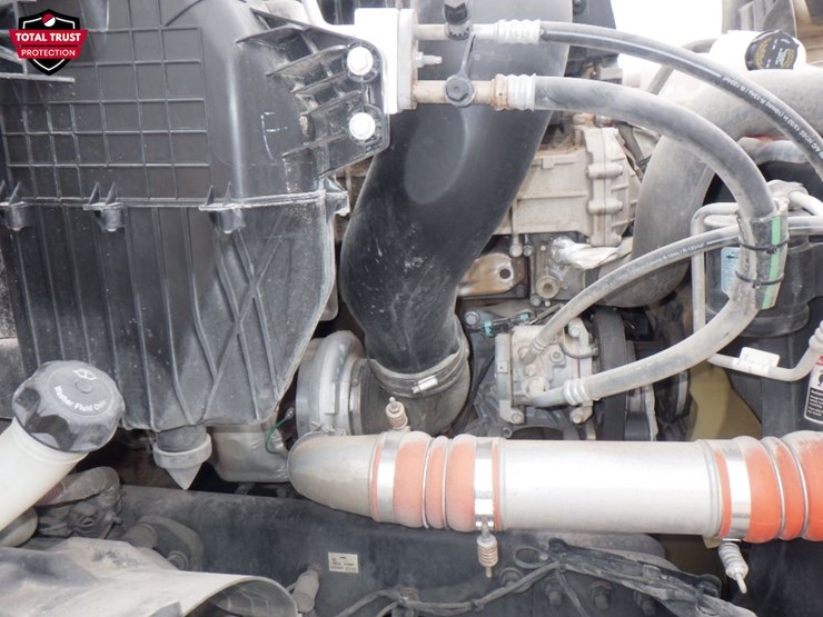 2019-freightliner-cascadia-116-image-23