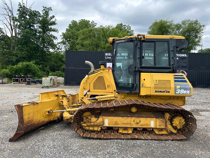 2016-komatsu-d39px-24-image-1