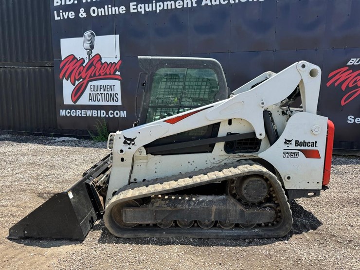 2017-bobcat-t750-image-3