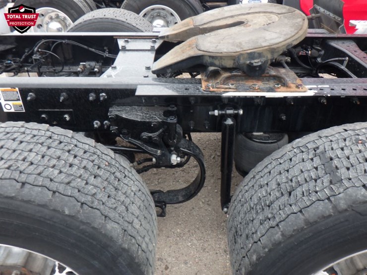 2024-kenworth-t680-image-4