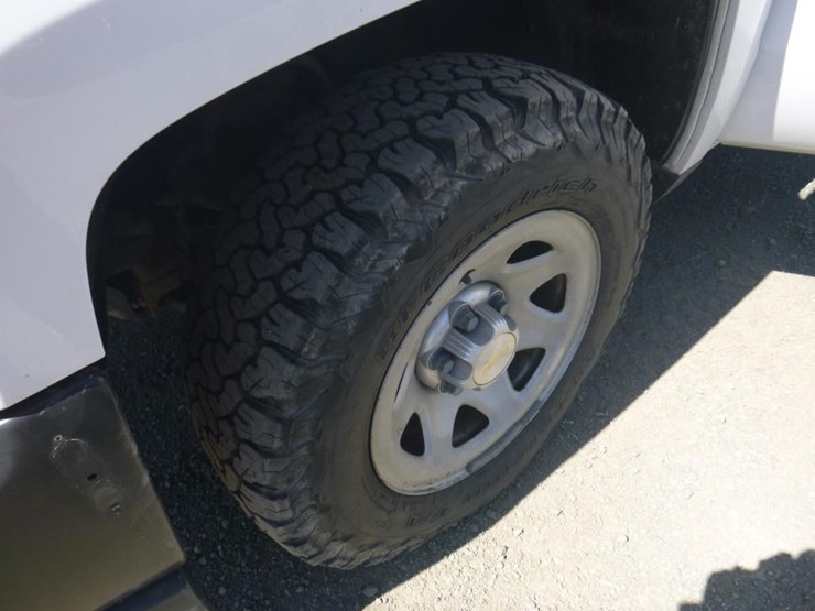 2018-chevrolet-1500-image-15