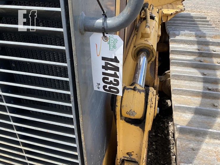 2004-deere-700h-image-19