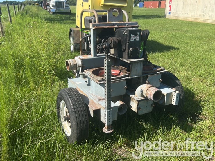 4"-dbl-diaphragm-dd-op-d-t-water-pump,-trailer-mounted-image-3