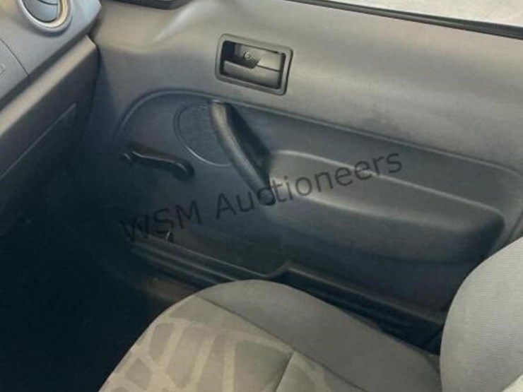 2012-ford-transit-connect-image-22